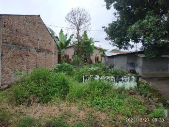 Tanah ukuran 6.6 x 15.8 = 104.28 m².