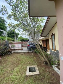 Jual Rumah Mewah Semi Furnish Lok Strategis Sayap Dago Cigadung