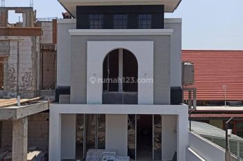 Rumah Mewah 2 Lantai Strategis Pudak Payung Banyumanik Semarang