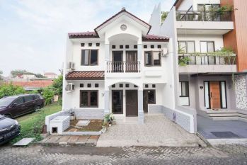 Rumah Klasik Moderen Siap Huni di Puri Intan Kelapa Gading