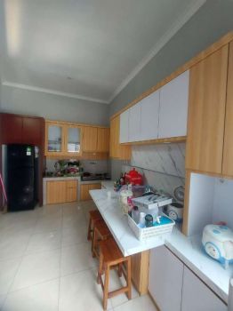 dijual kost eksklusif bangunan baru