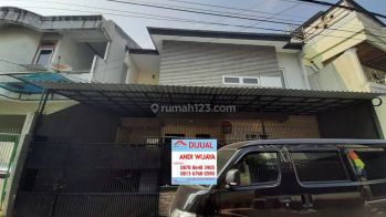 Rumah besar lokasi strategis bebas banjir di Tomang(TM62)