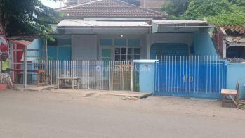 Rumah Dekat Hotel Karlita