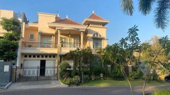 Rumah Shm Mewah Graha Family Blok Favorit Seberang Club House