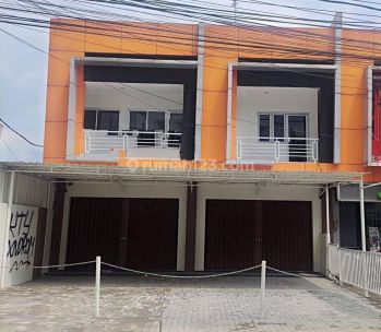 Ruko 2 Lantai, Lokasi Bagus Strategis Dekat Kampus dan Sekolah, Siap Pakai, Luas