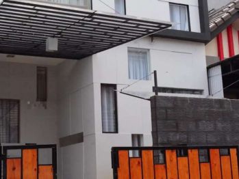 Jual Rumah Minimalis Strategis di Komplek Nerada Bisa KPR J-17217