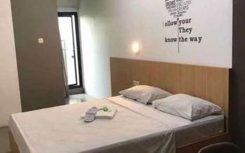 Dijual Gedung Kos Dormitory 127 Kamar Strategis dekat Prasetya Mulya