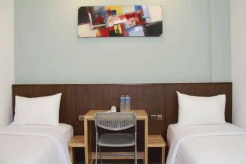 Legian Hotel ROom For Rent Monthly sewa kamar bulanan Kuta Beach
