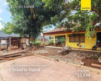 Dijual Rumah Posisi Hook Dengan Halaman Luas Dan Lokasi Strategis