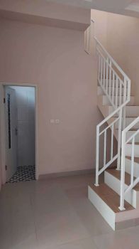 Dijual Rumah Bagus Dan Rapih di Pejuang, Harapan Indah Bekasi