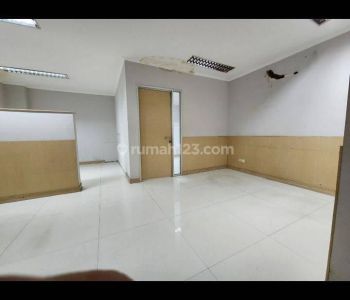 Disewakan Ruko 3½ Lantai Lokasi Mainroad Cimahi Kota