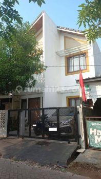 Disewakan Rumah 2 Lantai Murah Di Perumahan Bekasi Timur Regency