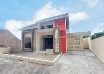 Rumah Baru siaphuni hadap Timur Gedongan dekat Exit Tol Solo