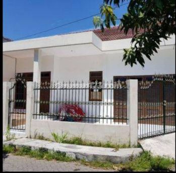 Darmo Indah Selatan Sby rumah siap huni kemana mana dekat