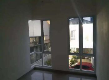 DIJUAL RUMAH MURAH DI SERPONG 2 LANTAI MINIMALIS BEBAS BANJIR