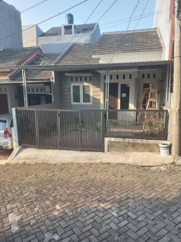 Dijual rumah di Pamulang Barat dekat dengan fasum
