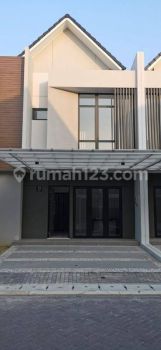Rumah Denver 8x12,5 Pik 2 Cluster Danau Unfurnished Barat Laut