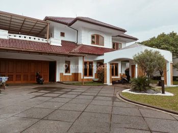 Rumah Bagus Siap Huni SHM di Pondok Indah, Jakarta Selatan