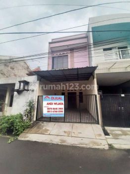 Rumah bagus siap huni bebas banjir di Tanjung Duren(TD183)