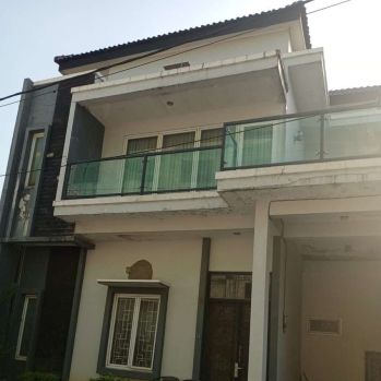 Dijual Rumah Full Furnished Kamar Tidur banyak Jatiwaringin