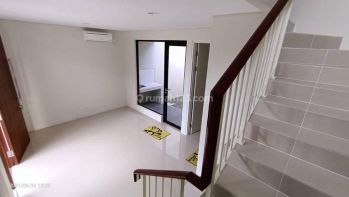 Rumah Baru Gress North West Hill Citraland Surabaya