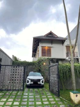 DI JUAL RUMAH LOKASI GRAHA GOLF ARAYA