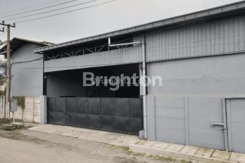 2 UNIT GUDANG SIAP PAKAI BAGUS, LANTAI COR BARU DAN SUDAH DITINGGIKAN 60CM DARI