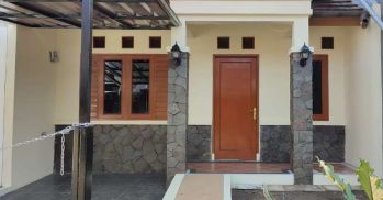 Disewakan rumah dalam cluster pinus regency 30 juta an saja Murah