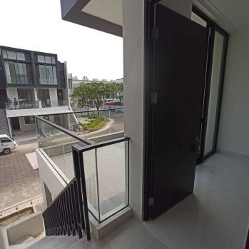 SEWA RUMAH PIK GOLF ISLAND UKURAN 5X15 3 LANTAI CLUSTER BAGUS TERMURAH