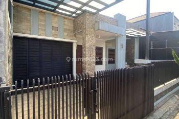 Dijual Rumah Impian Terawat di Singgasana Bandung