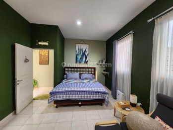 Dijual Rmh Cantik Dan Siap Huni 1,5 lantai di Boulevard Hijau, Harapan Indah,