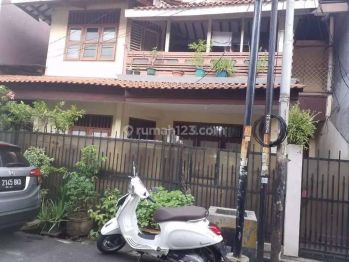 Rumah Tua Lokasi Strategis Di Tomang(TM127)