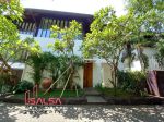 thumbnail-for-rent-disewakan-rumah-tropical-nuansa-bali-lokasi-tenang-dan-nyaman-dalam-ada-1