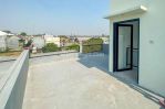 thumbnail-hunian-2-lantai-plus-rooftop-12-menit-ke-bintaro-xchange-11