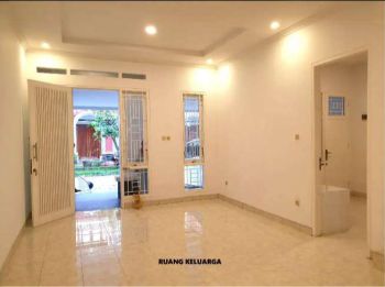 Sell Rumah: RUMAH DI KONTRAKAN