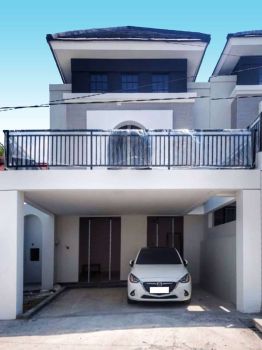 RUMAH MEWAH 2 LANTAI GANESHA TURANGGA PEDURUNGAN MAJAPAHIT TLOGOMULYO