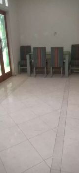 Disewakan Rumah Dua Lantai di Pondok Bambu Duren Sawit