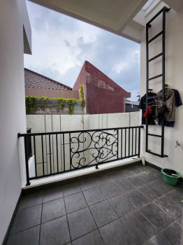 Dijual Rumah Mewah Design Classic Modern Di Duren Sawit Jakarta Timur.