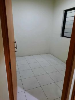 Jual Rumah Minimalis 3 lantai, LB.135M2, LT70M2, HGB, Cakep