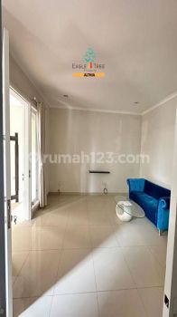 Rumah Disewakan 2 Lantai Posisi Hook Di BSD City