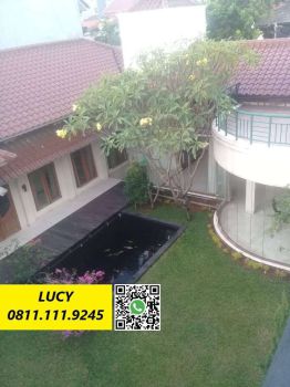 Rumah Asri Halaman Luas di Praja Kebayoran Lama 10881-GB