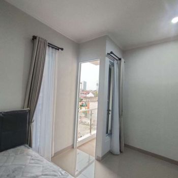 TERMURAH DI JAKARTA TIMUR RUMAH CLUSTER 2 LANTAI STRATEGIS