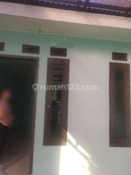 Rumah disewakan di Bumi asri