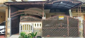 Disewakan u. hunian/Keluarga