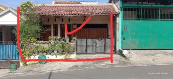 Jual tanah pinggir jln raya dekat jln sumpah pemuda lt 90mtr hrg 450jt