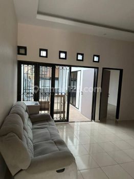 Dijual Rumah Nyaman Asri Tenang di Taman Kopo Indah 2