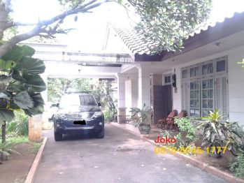 Rumah Bagus Prime Area SCBD Hitung Tanah Jl. Tulodong, Kebayoran Baru