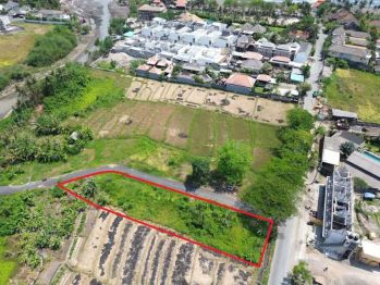 Tanah pantai Munggu mengwi badung