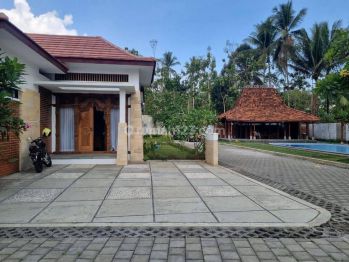 RUMAH MEWAH SIAP HUNI DEKAT CANDI BOROBUDUR