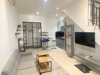 Disewakan Rumah Dua Lantai Furnished Ukuran 4x12 Green Lake City Cluster East